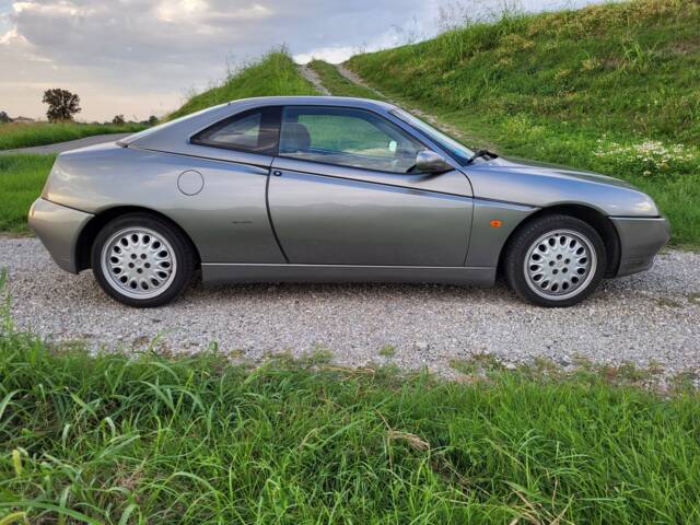 Image 1/52 of Alfa Romeo GTV 2.0 V6 Turbo (1995)