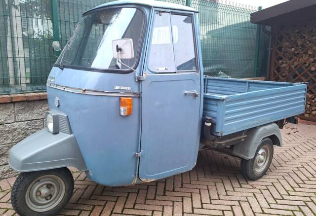 Image 1/14 of Piaggio Vespa APE P 501 (1988)