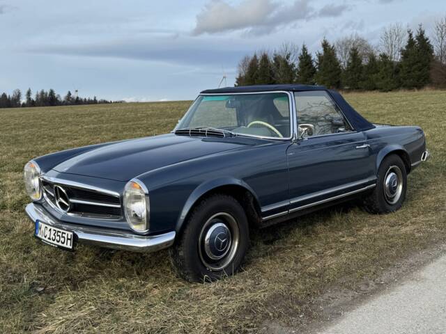 Image 1/8 of Mercedes-Benz 250 SL (1967)