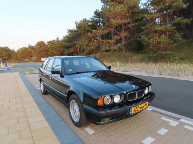 Bild 1/8 von BMW 525i Touring (1995)