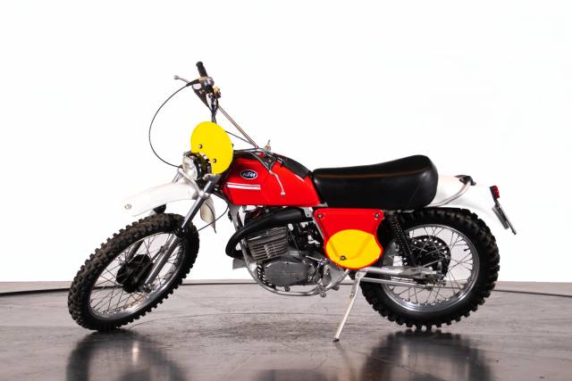 Image 1/13 of KTM DUMMY (1974)