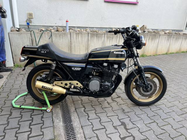 Imagen 1/29 de Kawasaki DUMMY (1980)
