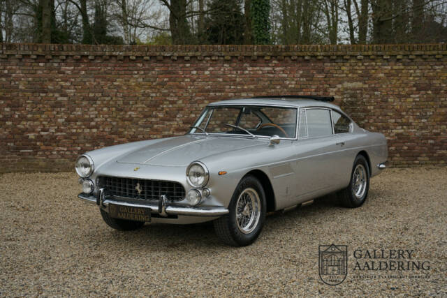 Image 1/50 of Ferrari 250 GT/E (1964)