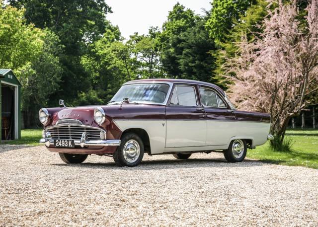 Image 1/11 of Ford Zodiac (1960)