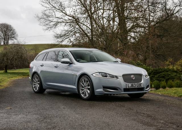 Image 1/10 of Jaguar XF 3.0 D Sportbrake (2013)