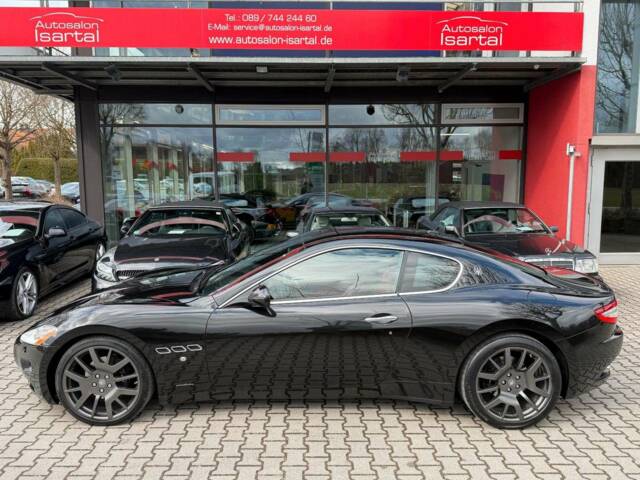 Bild 1/21 von Maserati GranTurismo 4.2 (2007)