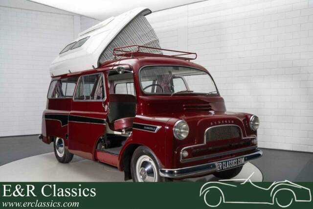 Image 1/19 of Bedford CA Dormobile (1961)