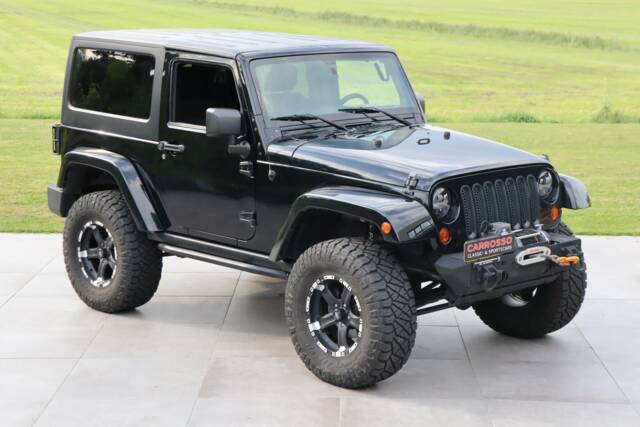 Image 1/50 of Jeep Wrangler 3.8 Rubicon (2011)