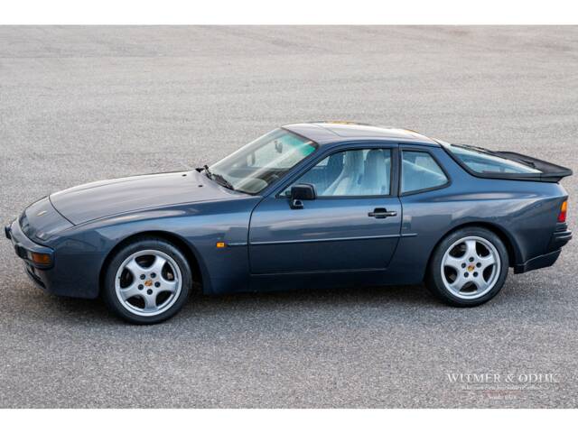 Bild 1/28 von Porsche 944 S (1987)