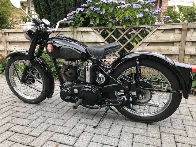 Image 1/12 de BSA C 11, C 12 (1954)