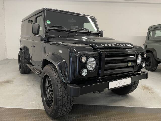 Afbeelding 1/42 van Land Rover Defender 110 (2014)