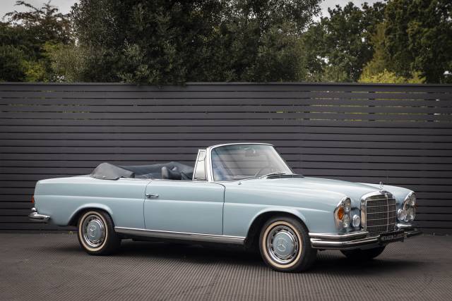 Bild 1/39 von Mercedes-Benz 280 SE 3,5 (1971)