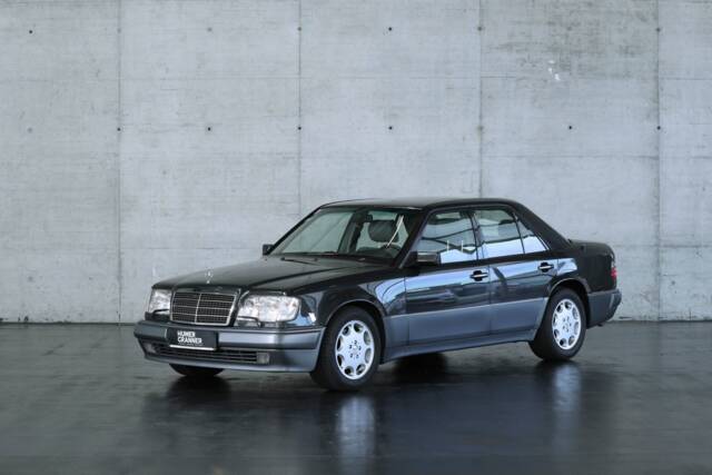 Bild 1/50 von Mercedes-Benz 500 E (1993)