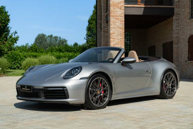 Immagine 1/50 di Porsche 911 Carrera 4S (2019)