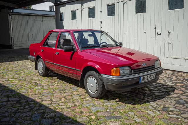 Immagine 1/8 di Ford Orion 1.3 (1987)