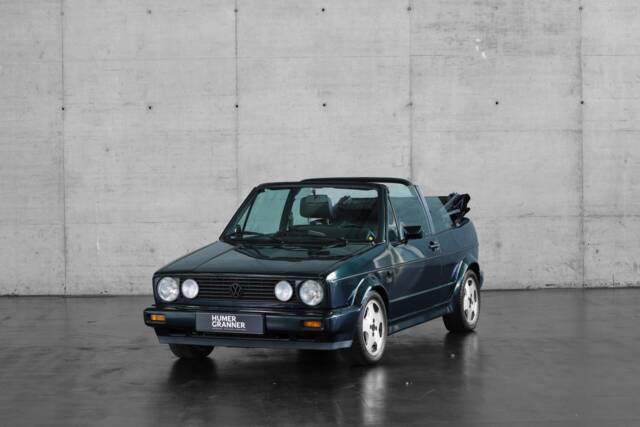 Image 1/36 of Volkswagen Golf Mk I Convertible 1.8 (1993)