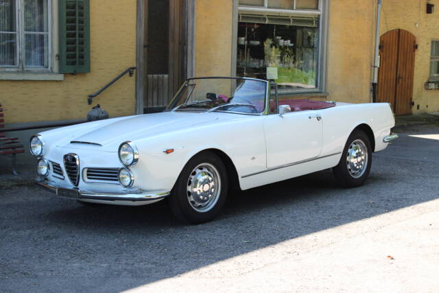Afbeelding 1/13 van Alfa Romeo 2600 Spider (1966)
