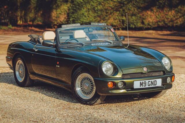 Image 1/8 of MG RV8 (1994)
