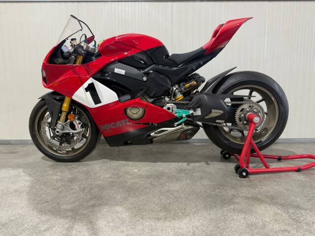 Bild 1/32 von Ducati DUMMY (2020)