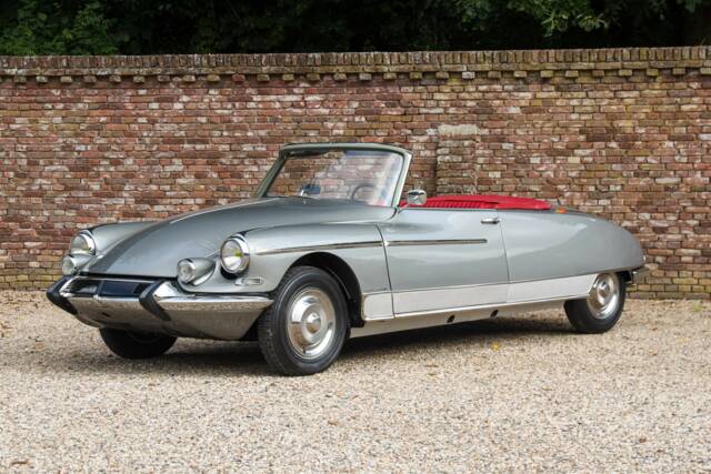 Image 1/50 of Citroën DS 21 Chapron (1963)