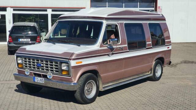 Bild 1/20 von Ford Econoline E 150 (1991)