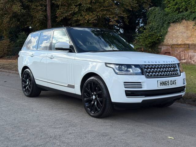 Bild 1/35 von Land Rover Range Rover Vogue TDV6 (2015)