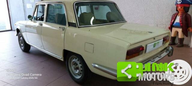 Bild 1/10 von Alfa Romeo 2000 Berlina (1976)
