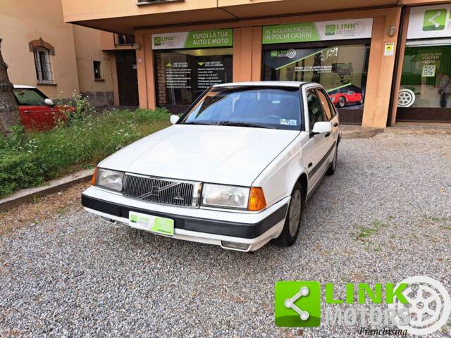 Immagine 1/10 di Volvo 440 (1992)
