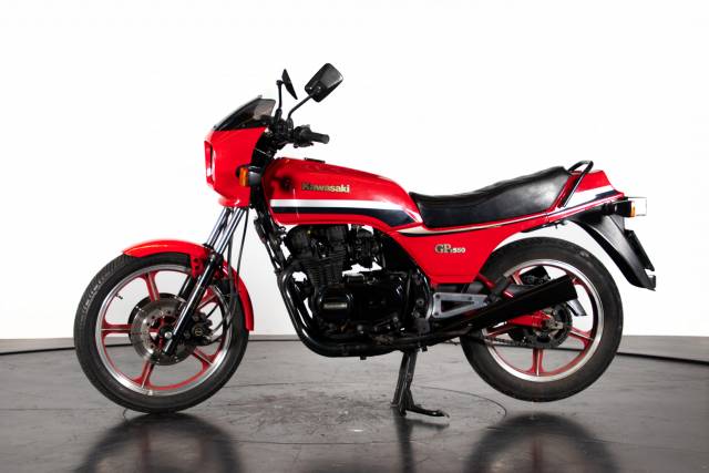 Imagen 1/24 de Kawasaki DUMMY (1983)