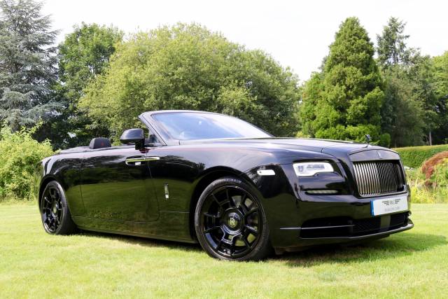 Image 1/94 de Rolls-Royce Dawn Black Badge (2018)