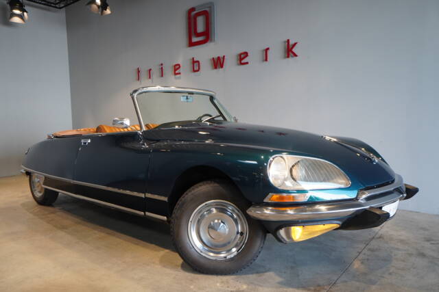 Image 1/21 of Citroën DS 20 (1972)