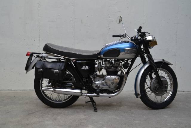 Image 1/5 de Triumph DUMMY (1962)