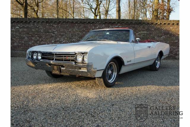 Immagine 1/50 di Oldsmobile Dynamic 88 (1966)
