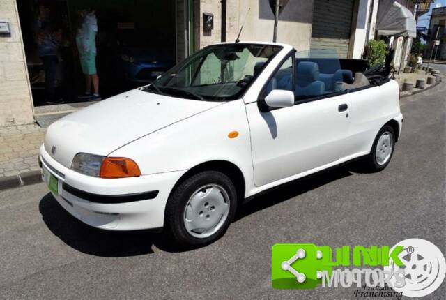 Bild 1/10 von FIAT Punto 85 16V (1999)