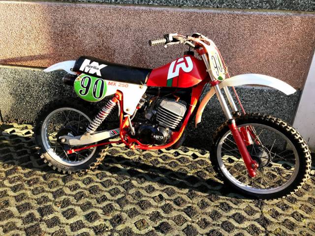 Immagine 1/8 di Aprilia DUMMY (1979)