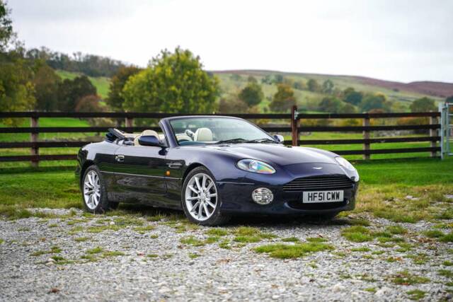 Image 1/50 of Aston Martin DB 7 Vantage Volante (2002)