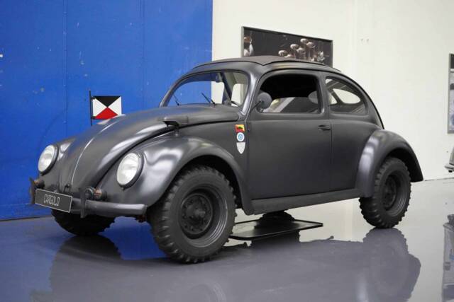 Image 1/8 of Volkswagen KdF - Kommandeurswagen (1943)