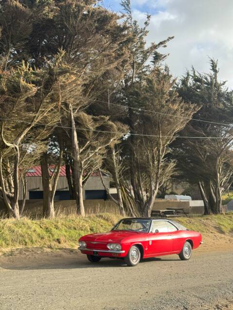 Image 1/8 de Chevrolet Corvair Monza (1965)