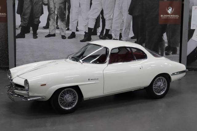Image 1/61 of Alfa Romeo Giulia Sprint Speciale (1966)