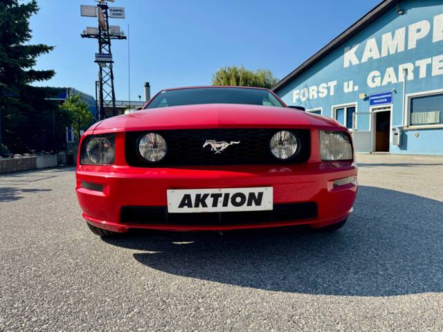 Afbeelding 1/20 van Ford Mustang GT (2006)