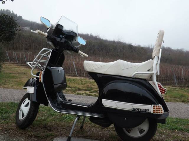 Image 1/50 of Piaggio Vespa PX 125 E (1983)