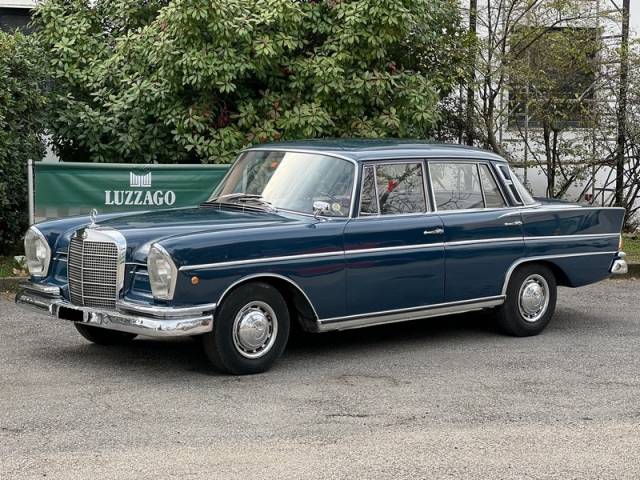Image 1/27 de Mercedes-Benz 300 SE (1962)