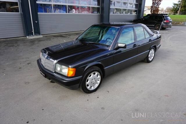 Image 1/47 de Mercedes-Benz 190 E 2.3 (1992)