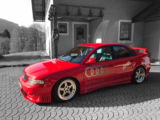 Bild 1/8 von Audi A4 1.8 T (1997)