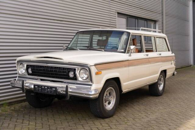 Image 1/7 of Jeep Wagoneer (1977)