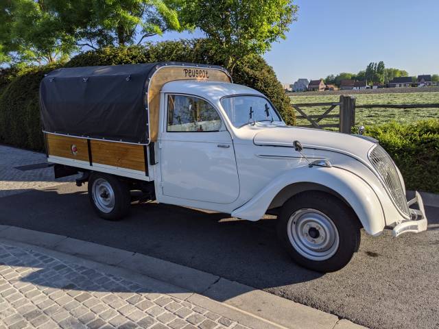 Imagen 1/16 de Peugeot 202 (1948)