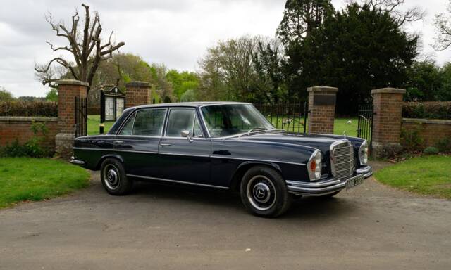 Imagen 1/21 de Mercedes-Benz 280 SEL (1968)