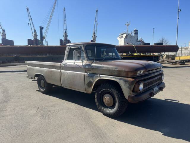 Image 1/8 of Chevrolet C 20 (1965)