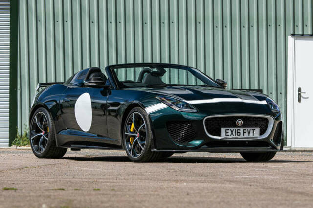 Bild 1/50 von Jaguar F-Type R (2016)