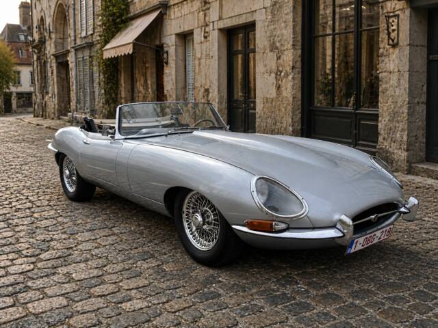 Image 1/8 of Jaguar E-Type 3.8 (1963)